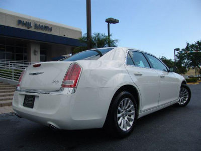 2013 Chrysler 300  Base