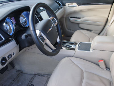 2011 Chrysler 300  Limited