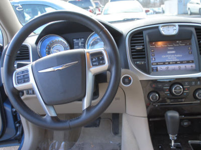 2011 Chrysler 300  Limited