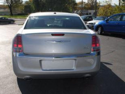 2012 Chrysler 300  Limited