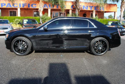 2012 Chrysler 300  Limited