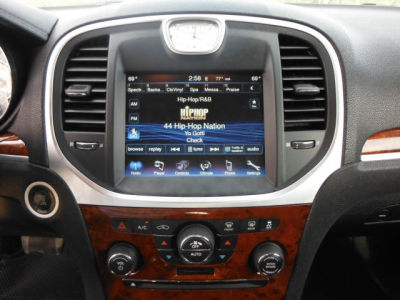 2012 Chrysler 300  Limited