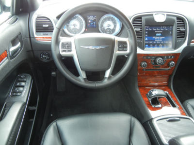 2012 Chrysler 300  Limited