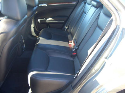 2012 Chrysler 300  Limited