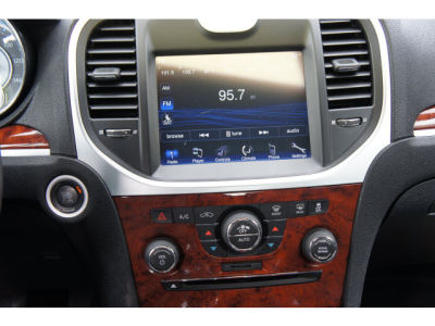 2012 Chrysler 300  Limited