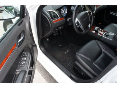 2012 Chrysler 300  Limited