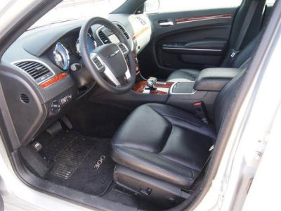 2012 Chrysler 300  Limited