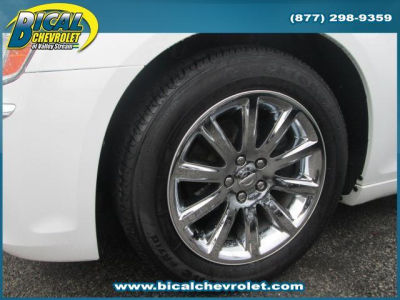 2012 Chrysler 300  Limited