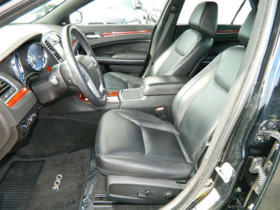 2012 Chrysler 300  Limited