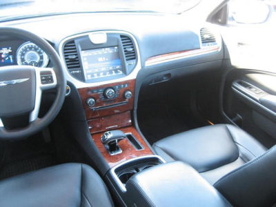 2012 Chrysler 300  Limited