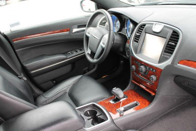 2012 Chrysler 300  Limited