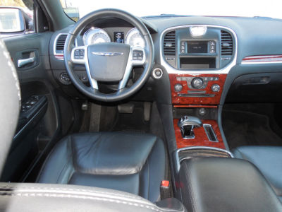 2012 Chrysler 300  Limited
