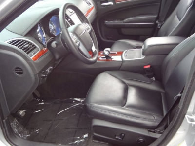 2012 Chrysler 300  Limited