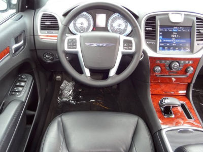 2012 Chrysler 300  Limited