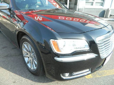 2012 Chrysler 300  Limited