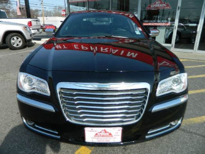 2012 Chrysler 300  Limited