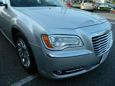 2012 Chrysler 300  Limited
