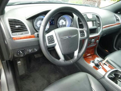 2012 Chrysler 300  Limited