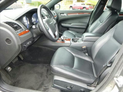 2012 Chrysler 300  Limited