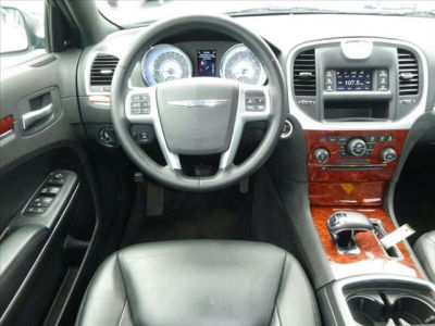 2012 Chrysler 300  Limited