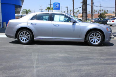 2011 Chrysler 300  Limited