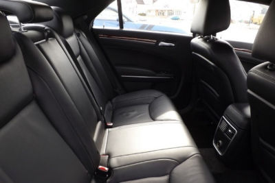 2012 Chrysler 300  Limited