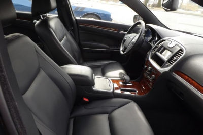 2012 Chrysler 300  Limited