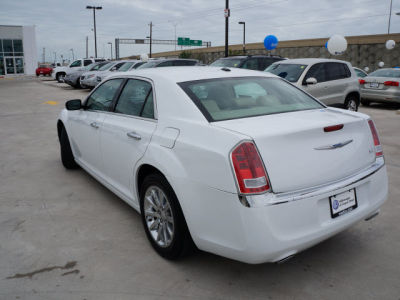 2012 Chrysler 300  Limited