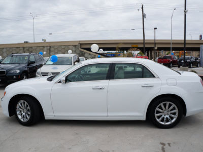 2012 Chrysler 300  Limited