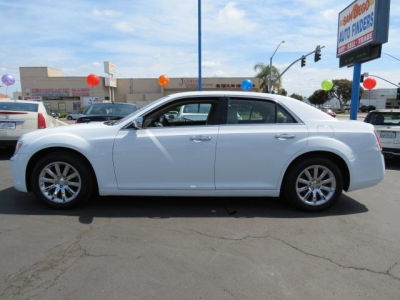 2012 Chrysler 300  Limited
