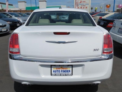 2012 Chrysler 300  Limited