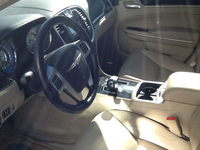 2012 Chrysler 300  Limited