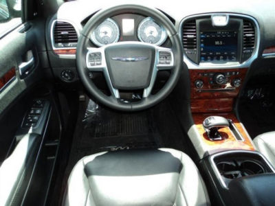 2012 Chrysler 300  Limited