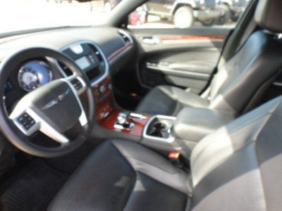 2012 Chrysler 300  Limited