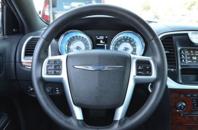2012 Chrysler 300  Limited