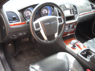2012 Chrysler 300  Limited