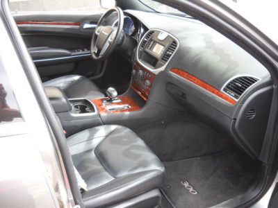 2012 Chrysler 300  Limited