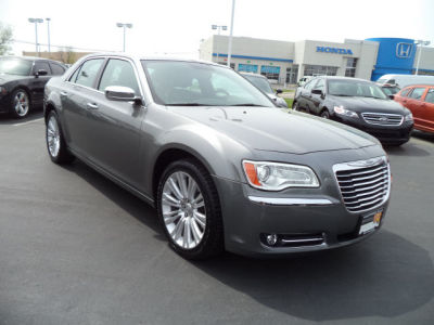 2011 Chrysler 300  Limited