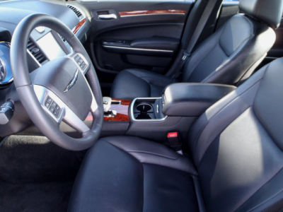 2012 Chrysler 300  Limited