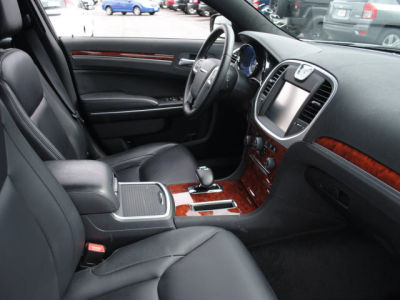 2012 Chrysler 300  Limited