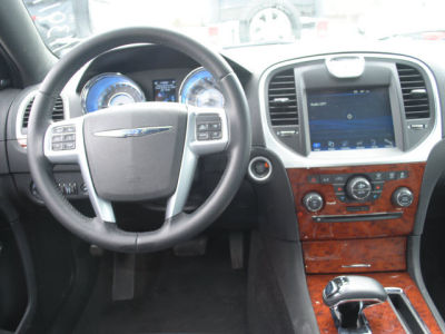 2012 Chrysler 300  Limited