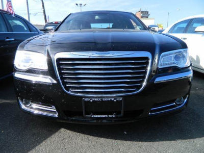 2012 Chrysler 300  Limited