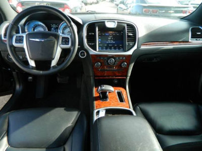 2012 Chrysler 300  Limited