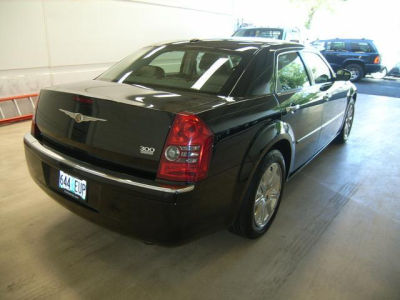 2010 Chrysler 300  Limited