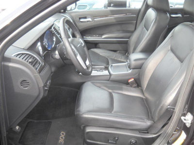 2011 Chrysler 300  Limited