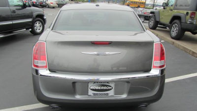 2011 Chrysler 300  Limited
