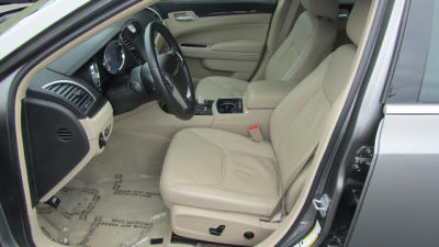 2011 Chrysler 300  Limited