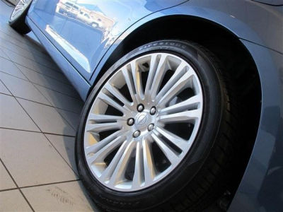 2011 Chrysler 300  Limited