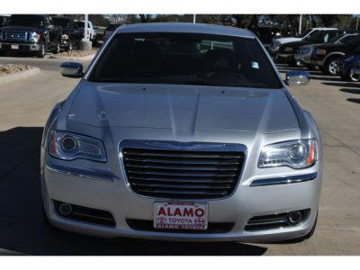 2012 Chrysler 300  Limited