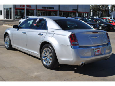 2012 Chrysler 300  Limited